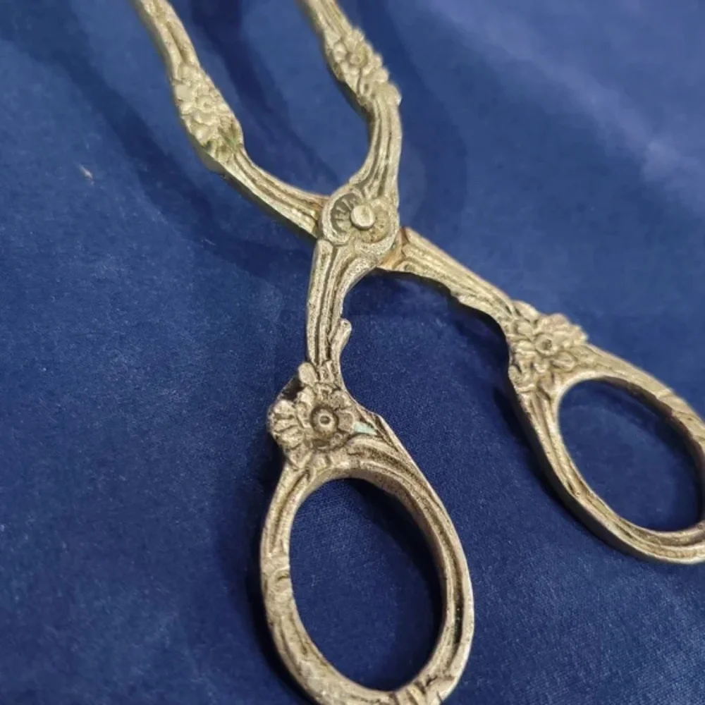 Vintage Italian Fleur de Lis Biscuit or Sugar Tongs